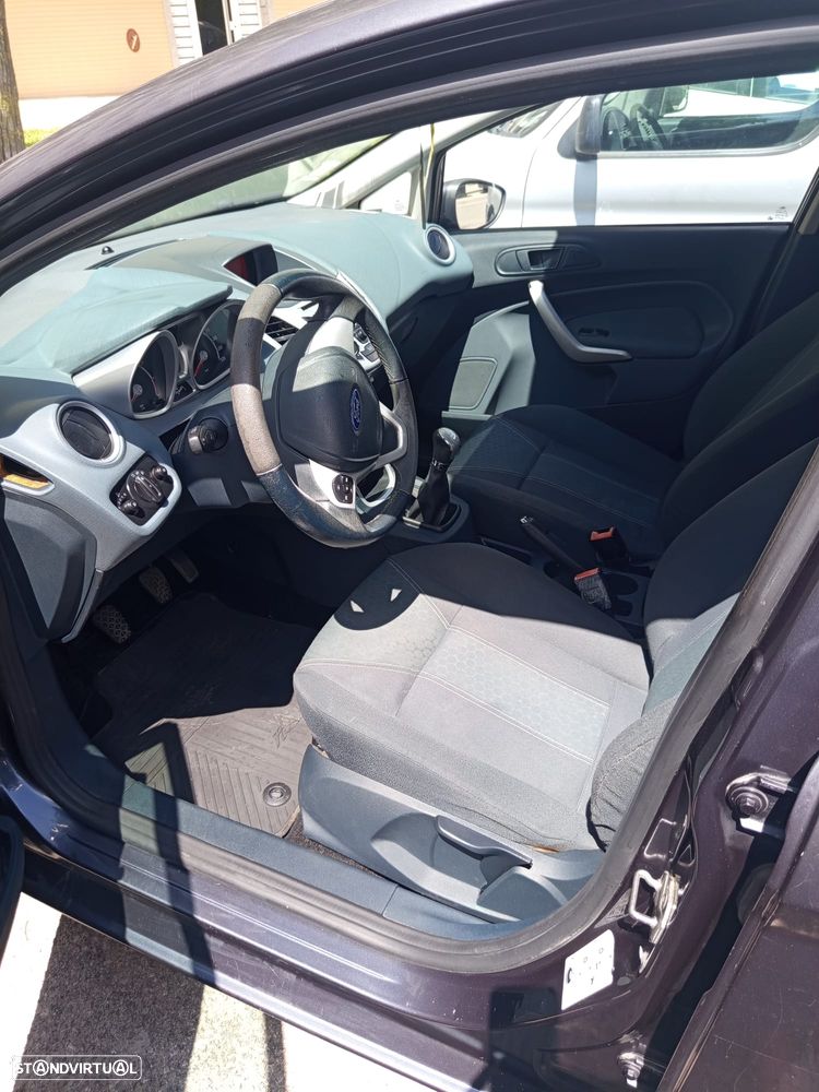 Ford Fiesta 1.25 Titanium 124g - 11
