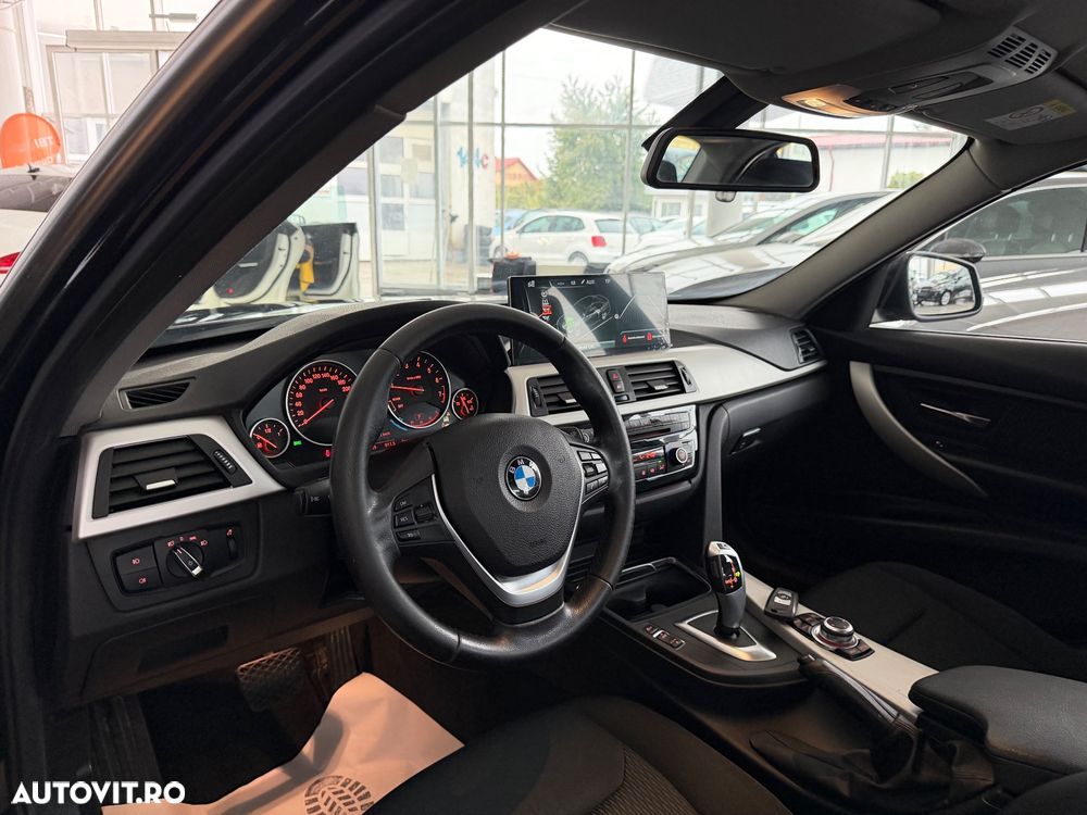 BMW Seria 3 - 24