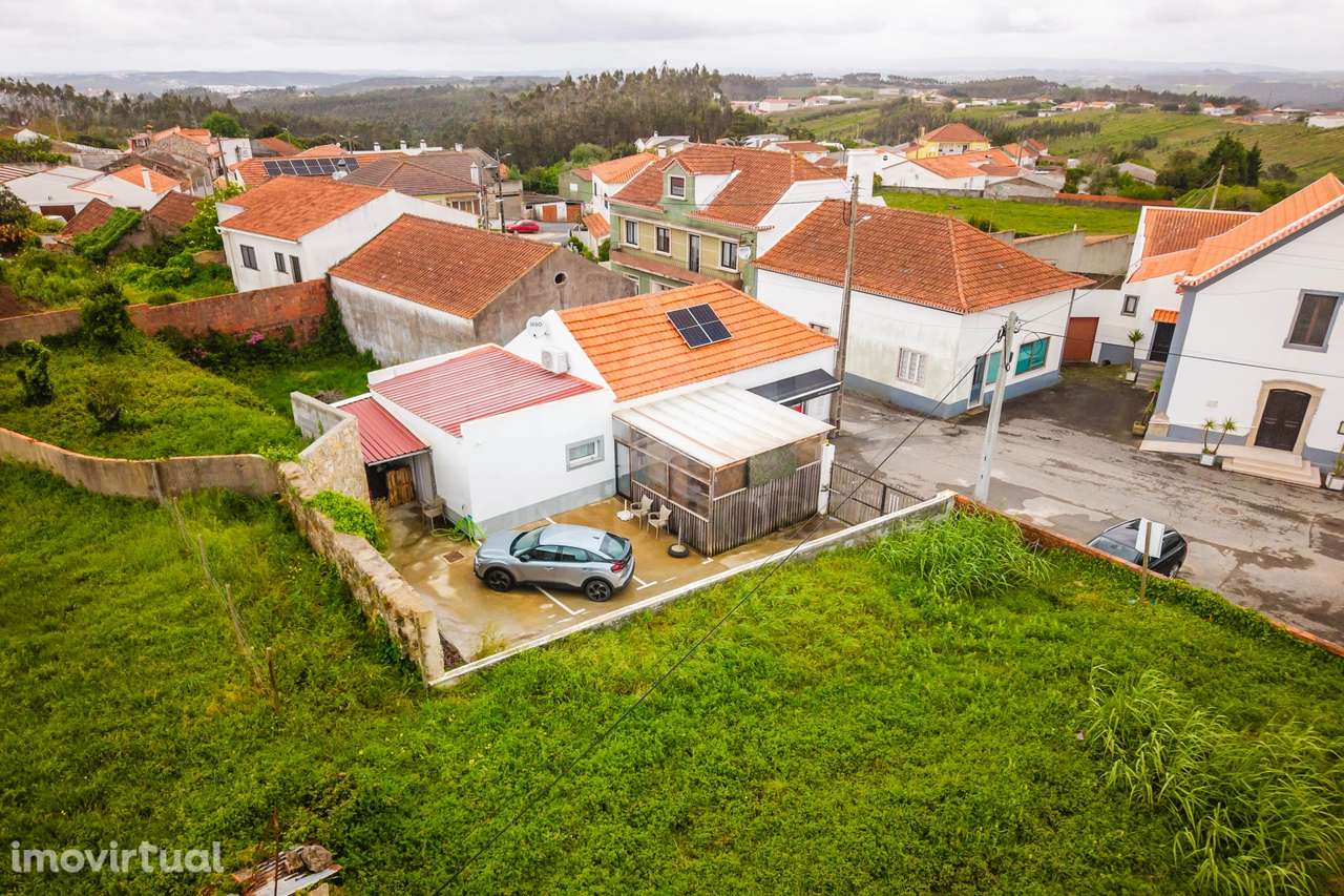 Loja com 102m2 | Logradouro de 170m2 | 2023 - Grande imagem: 3/13