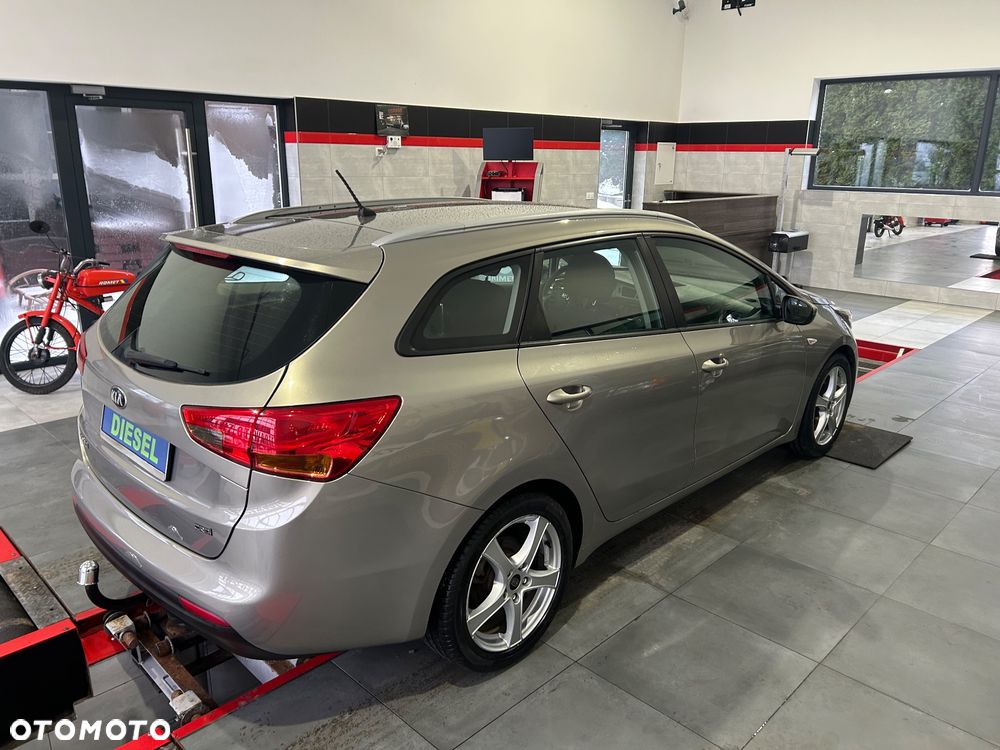 Kia Ceed 1.6 CRDi Smart - 10