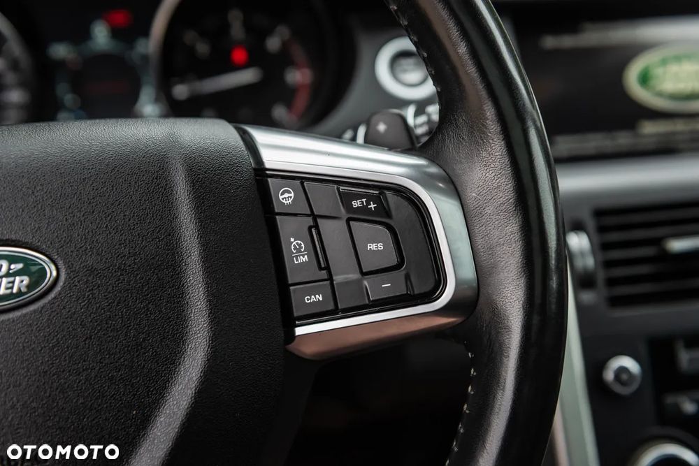Land Rover Discovery Sport D180 R-Dynamic HSE - 24