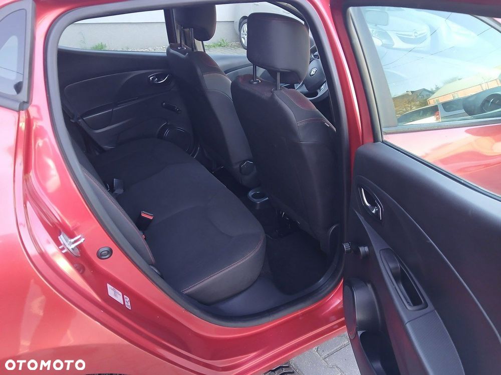 Renault Clio 1.2 16V Alize - 9