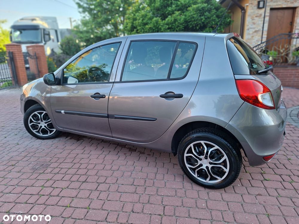 Renault Clio 1.2 16V Dynamique - 5