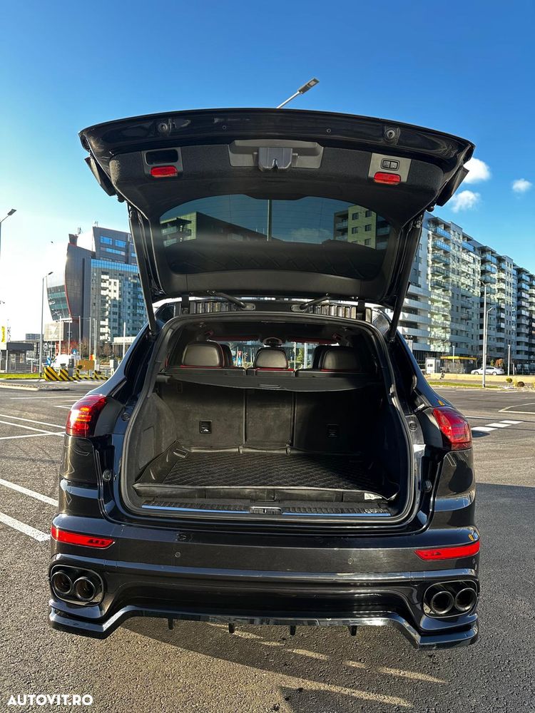 Porsche Cayenne - 7