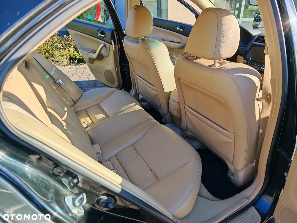 Honda Accord 2.4 Executive - 16