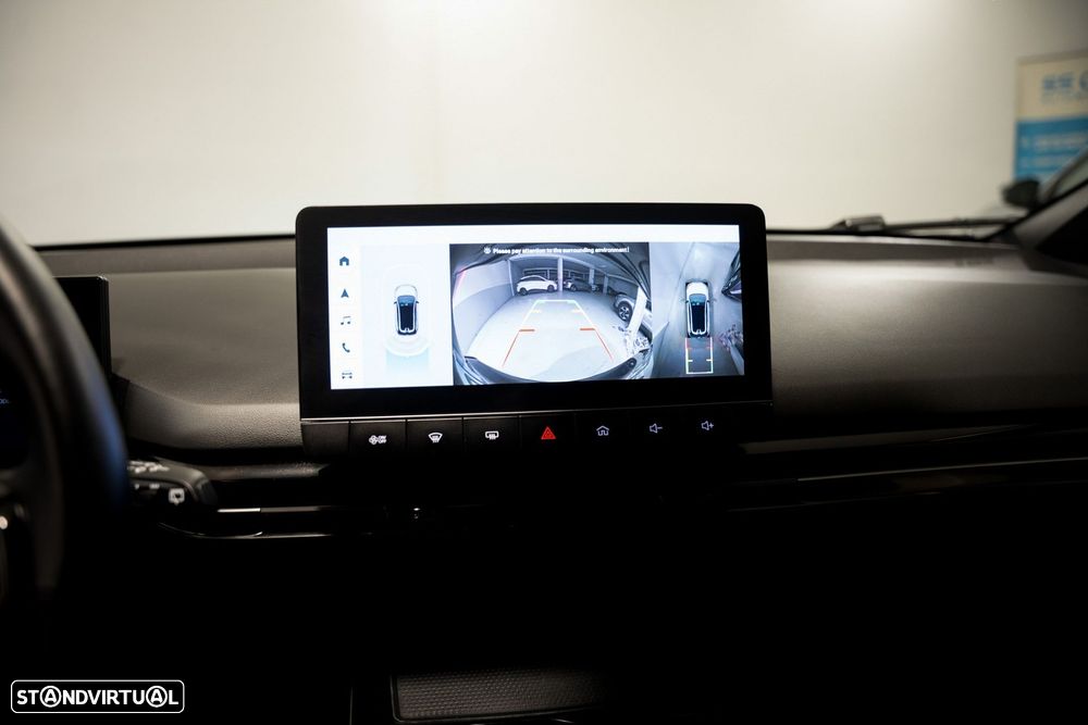 MG MG4 64 kWh Luxury - 6