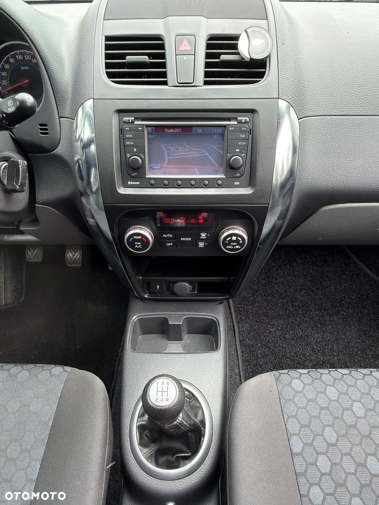 Suzuki SX4 1.6 VVT 4x2 Style - 11
