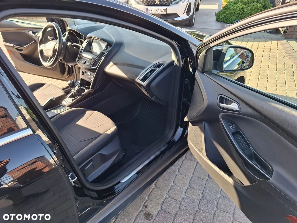 Ford Focus 1.0 EcoBoost Titanium - 13