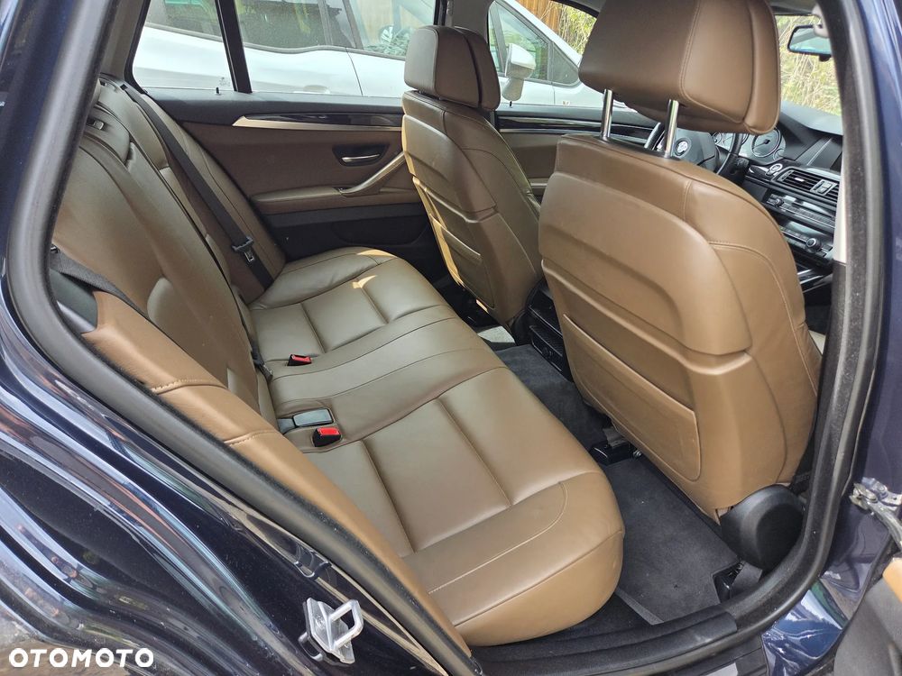 BMW Seria 5 520d - 5