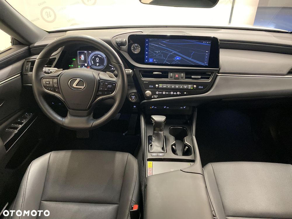 Lexus ES 300h Business Edition - 3