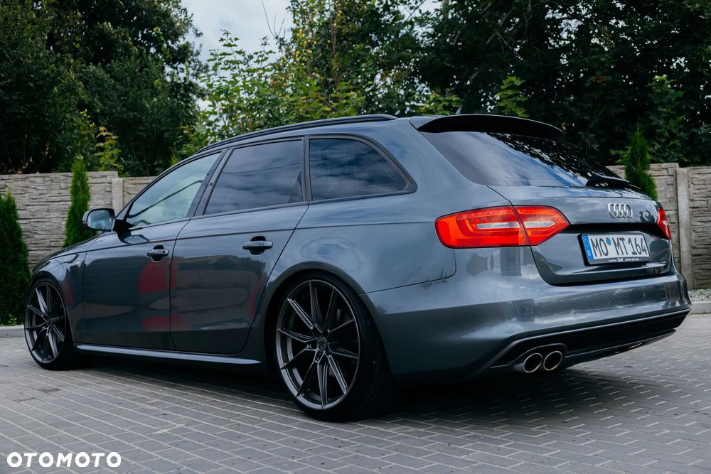 Audi A4 Avant 2.0 TDI DPF quattro S tronic S line Sportpaket - 4
