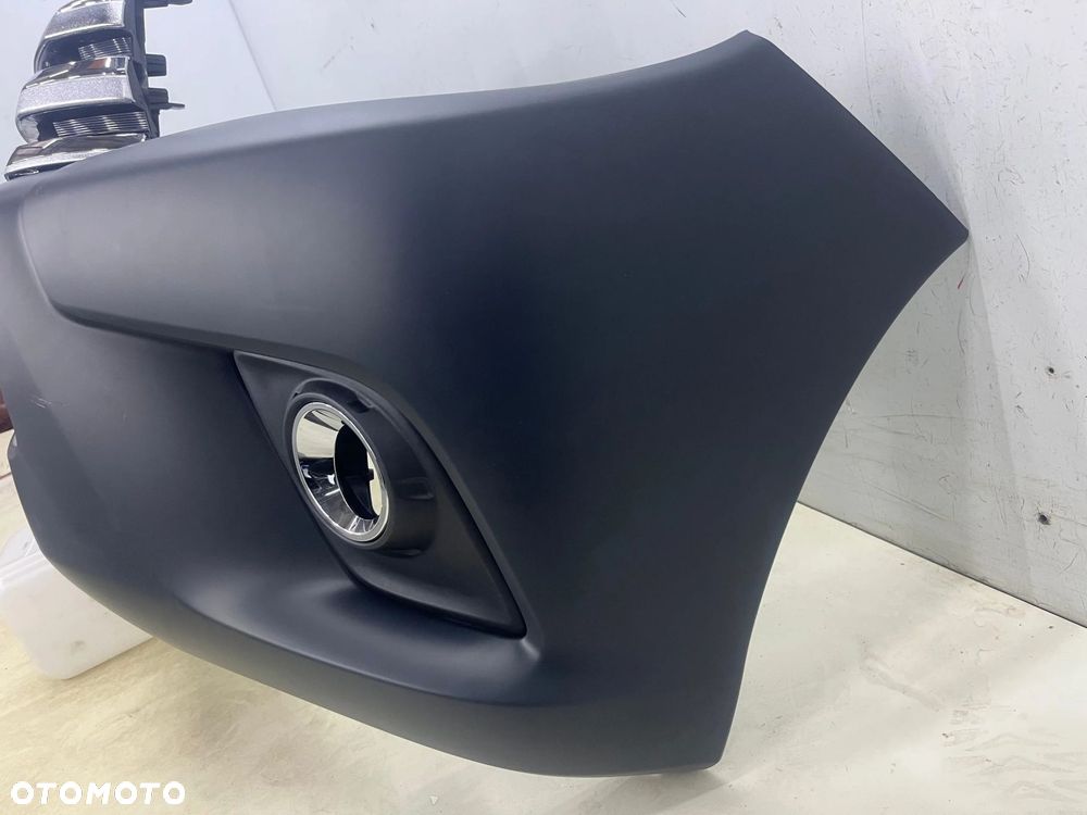 Zderzak przedni Toyota Hilux 8 VIII 15-18r. Przedlift przód nowy oryginalny 52119-0K860 - 5