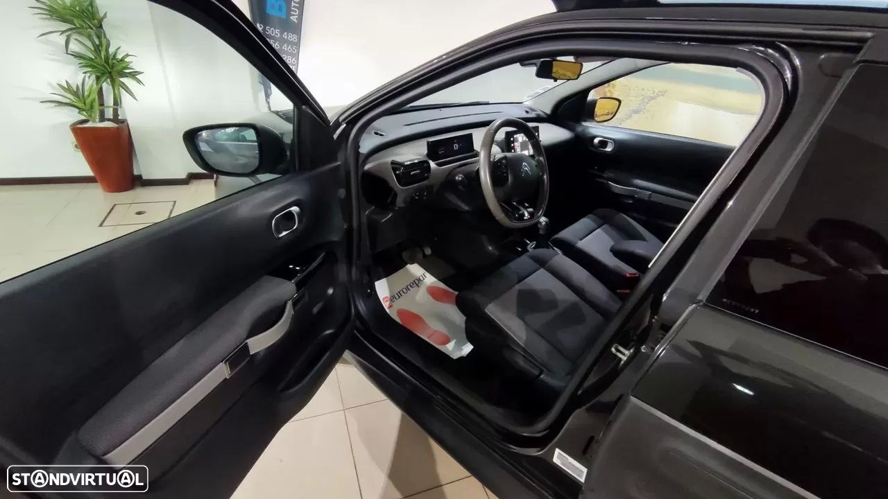 Citroën C4 Cactus 1.2 PureTech Shine EAT6 - 10