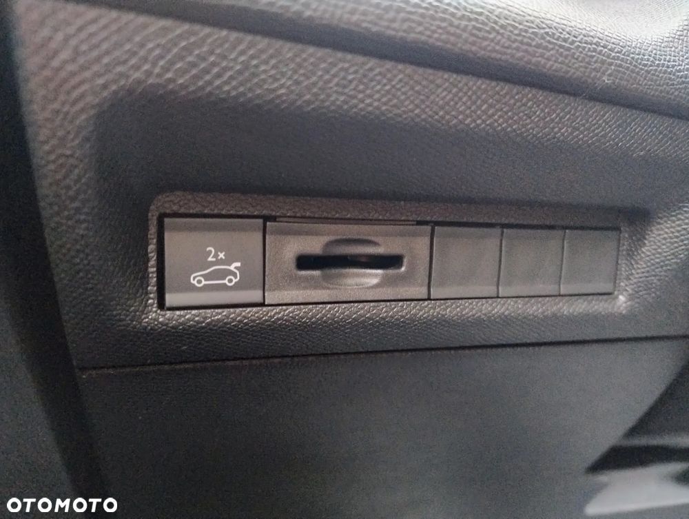 Peugeot 308 1.5 BlueHDi GT S&S EAT8 - 28