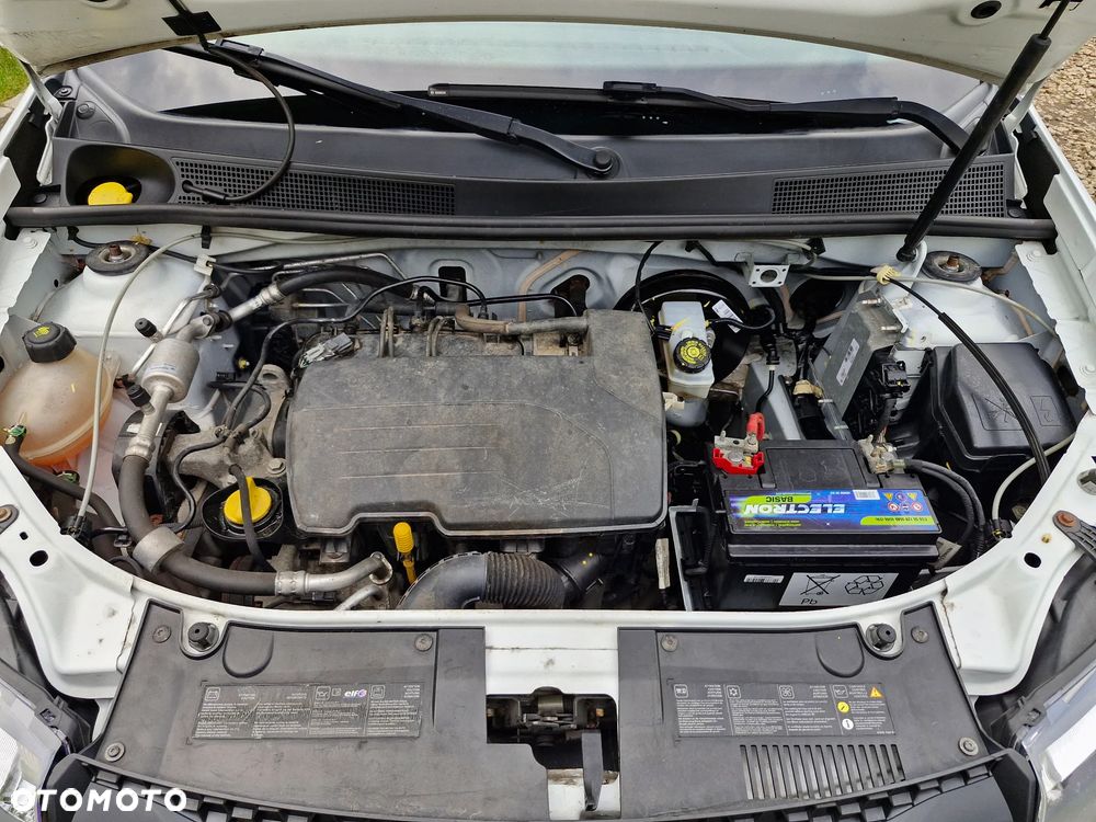 Dacia Sandero 1.2 16V 75 Essentiel - 22