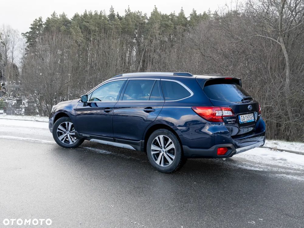 Subaru Outback 2.5i Exclusive (EyeSight) Lineartronic - 2