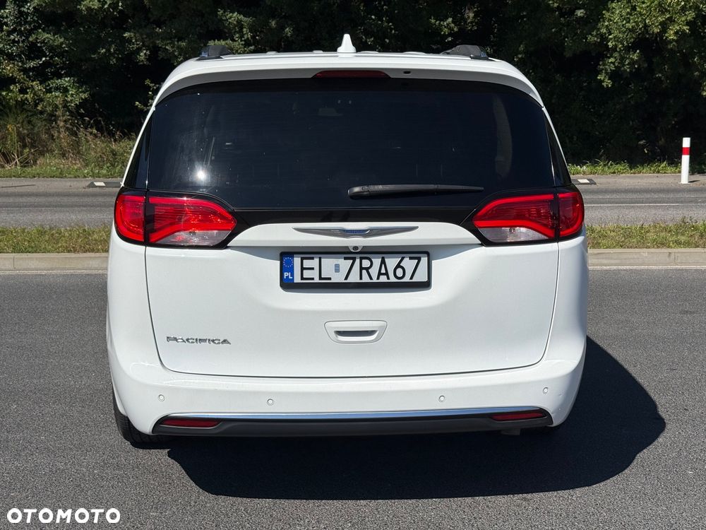 Chrysler Pacifica - 9