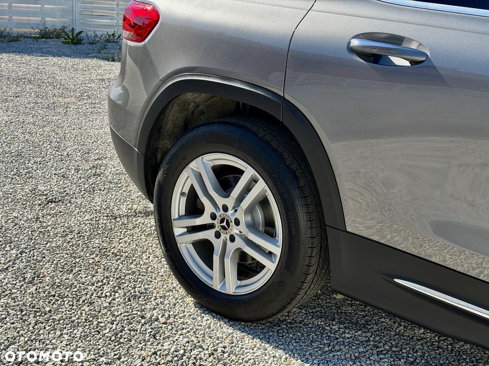 Mercedes-Benz GLB 250 4Matic 8G-DCT - 30
