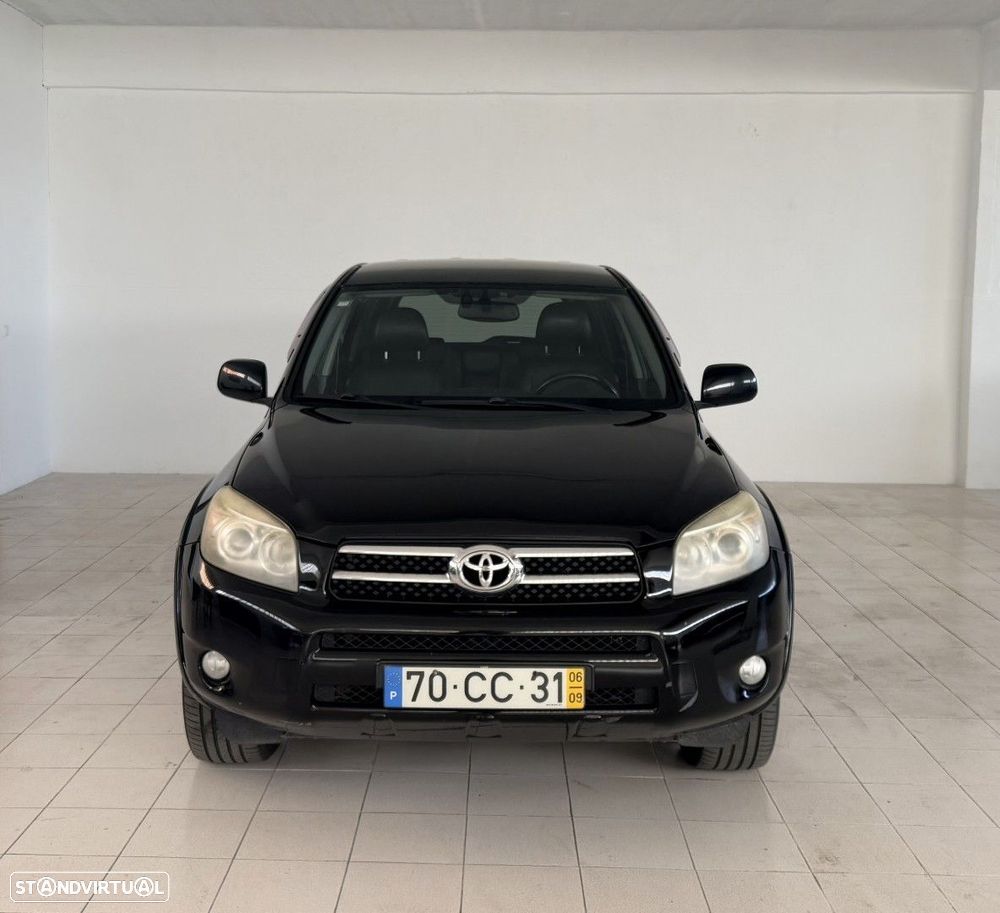 Toyota RAV4 2.2 D-4D - 1