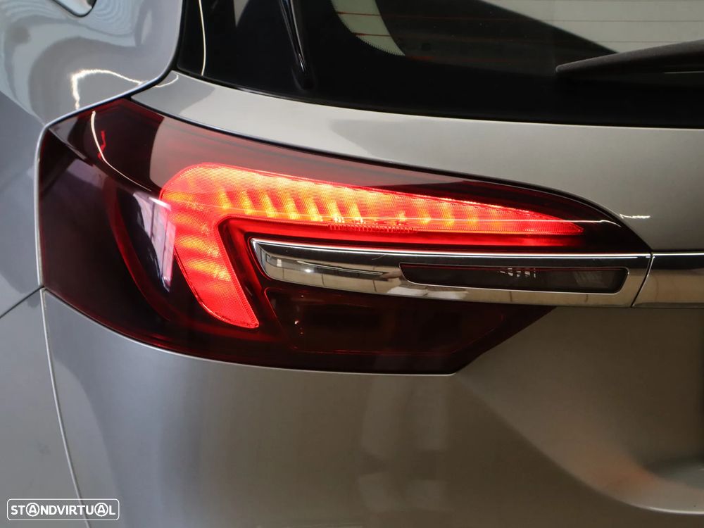 Opel Insignia Sports Tourer 2.0 CDTi Cosmo S/S - 10