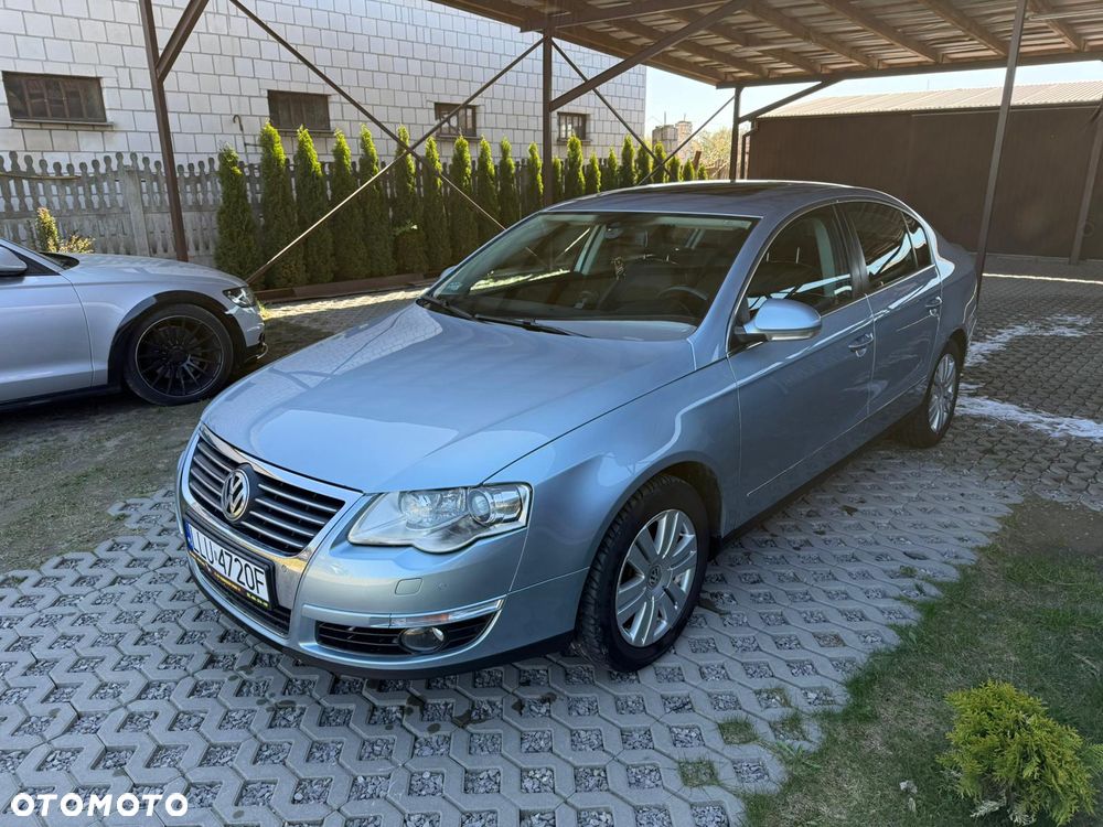 Volkswagen Passat 2.0 TDI DPF Highline DSG - 1