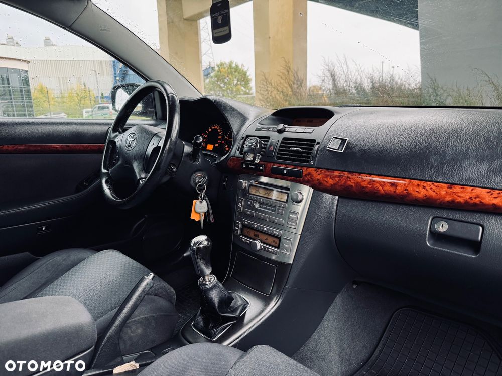 Toyota Avensis 2.0 D-4D Prestige - 14