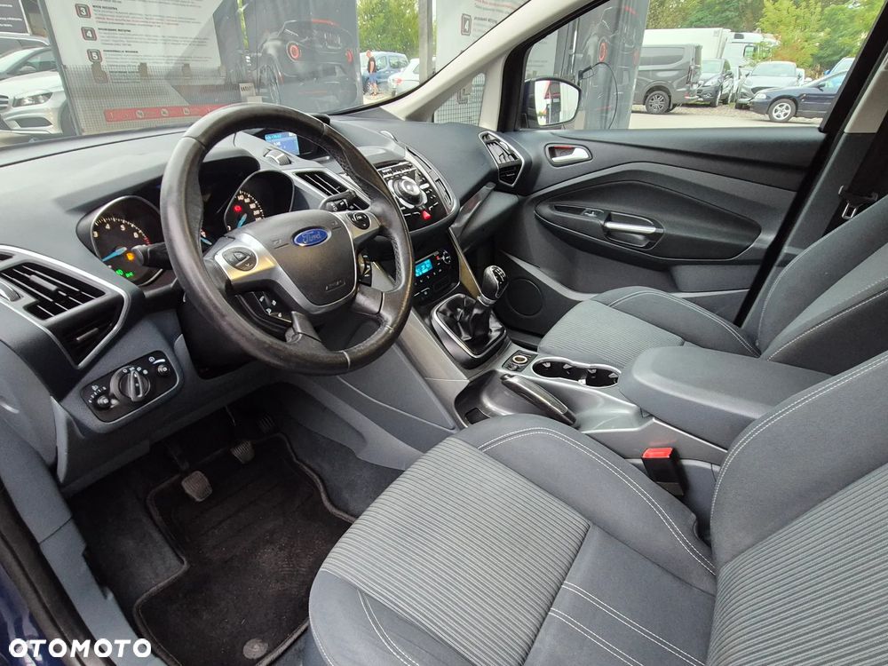 Ford Grand C-MAX - 24