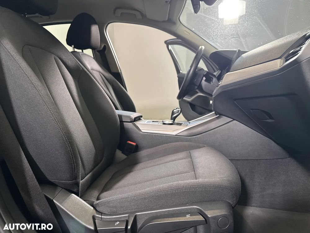 BMW Seria 3 320d xDrive AT - 12
