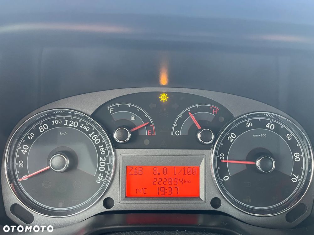 Fiat Linea 1.4 Active - 8