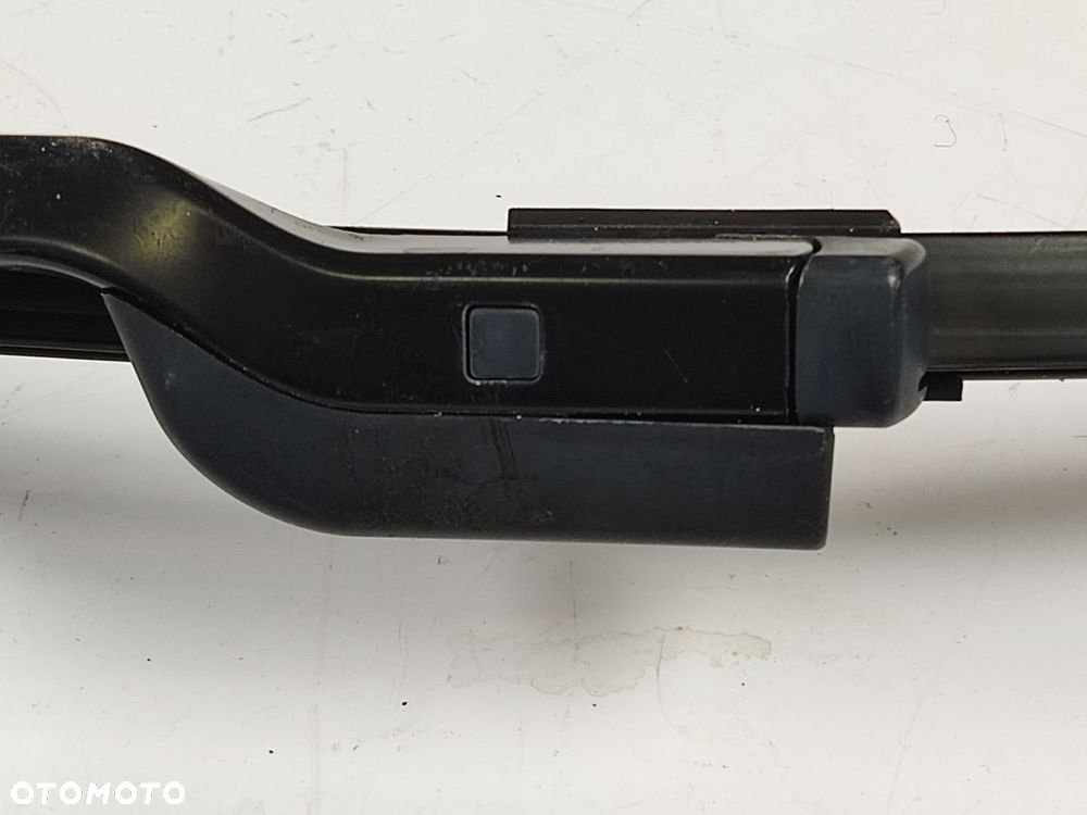 VOLVO XC40 17-21r Ramiona Wycieraczek - 10