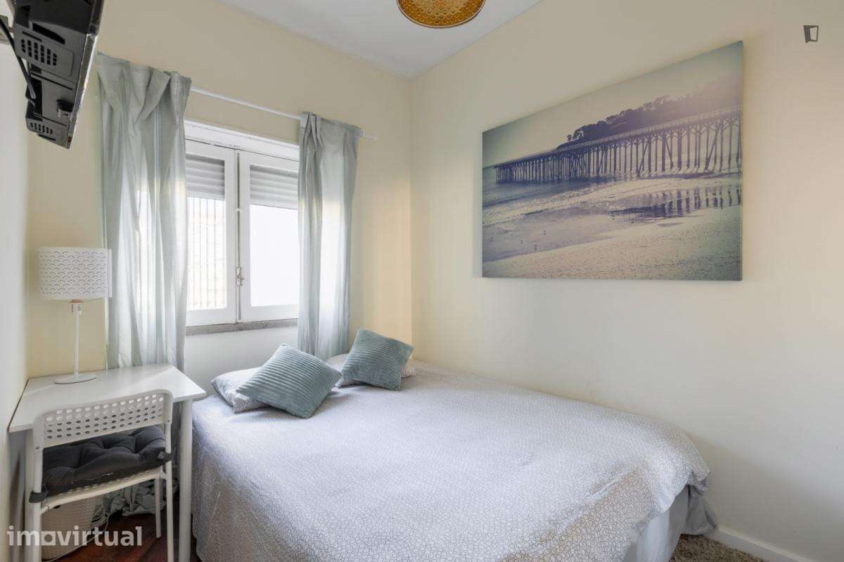Quarto - localizado em Entrecampos Lisbon - Grande imagem: 2/19
