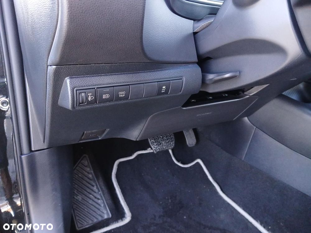 Toyota Corolla 1.8 Hybrid Comfort - 38