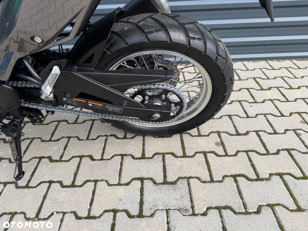 Kawasaki Versys-X 300 - 14