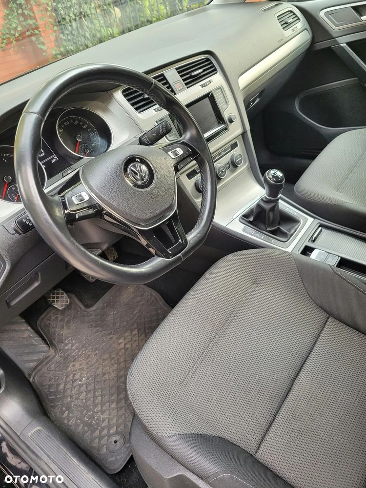 Volkswagen Golf - 12