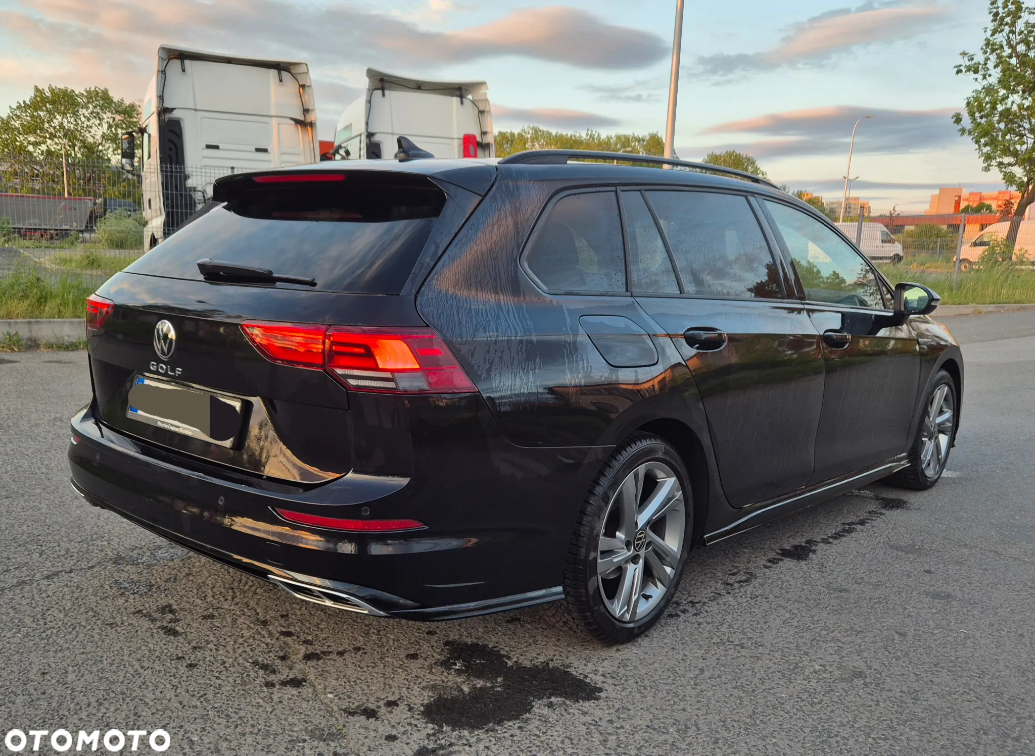 Volkswagen Golf Variant 1.5 TSI OPF R-Line - 4