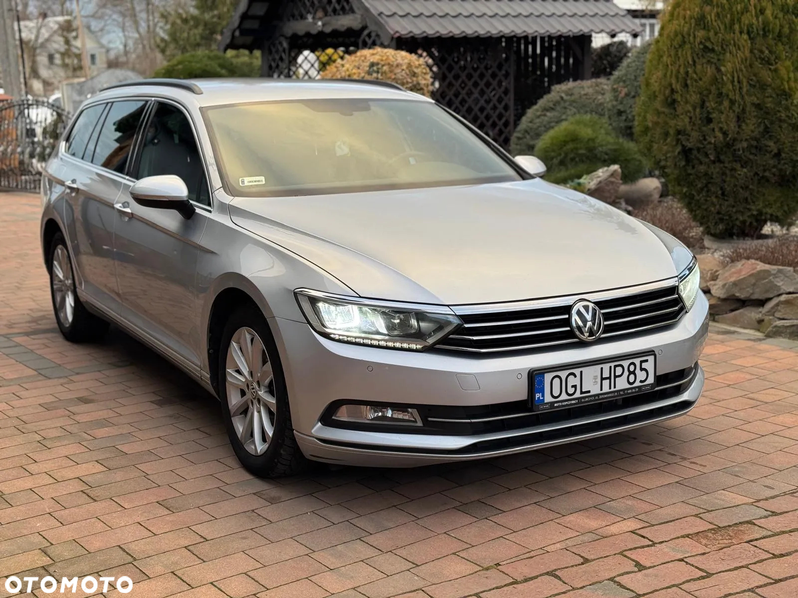 Volkswagen Passat - 2