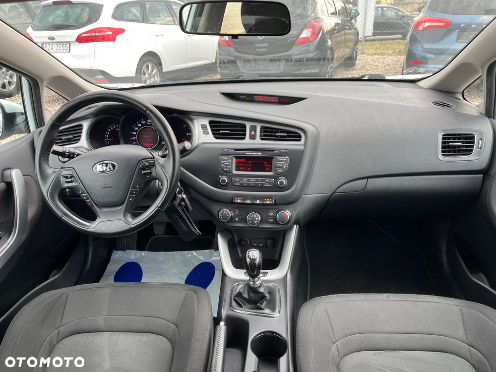 Kia Ceed 1.6 GDI Edition 7 - 8