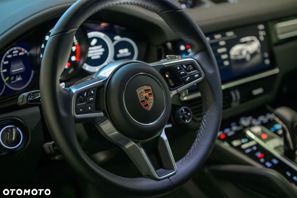 Porsche Cayenne - 11