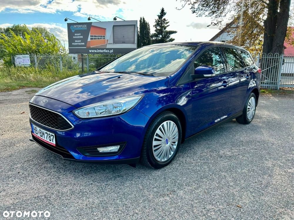 Ford Focus - 36