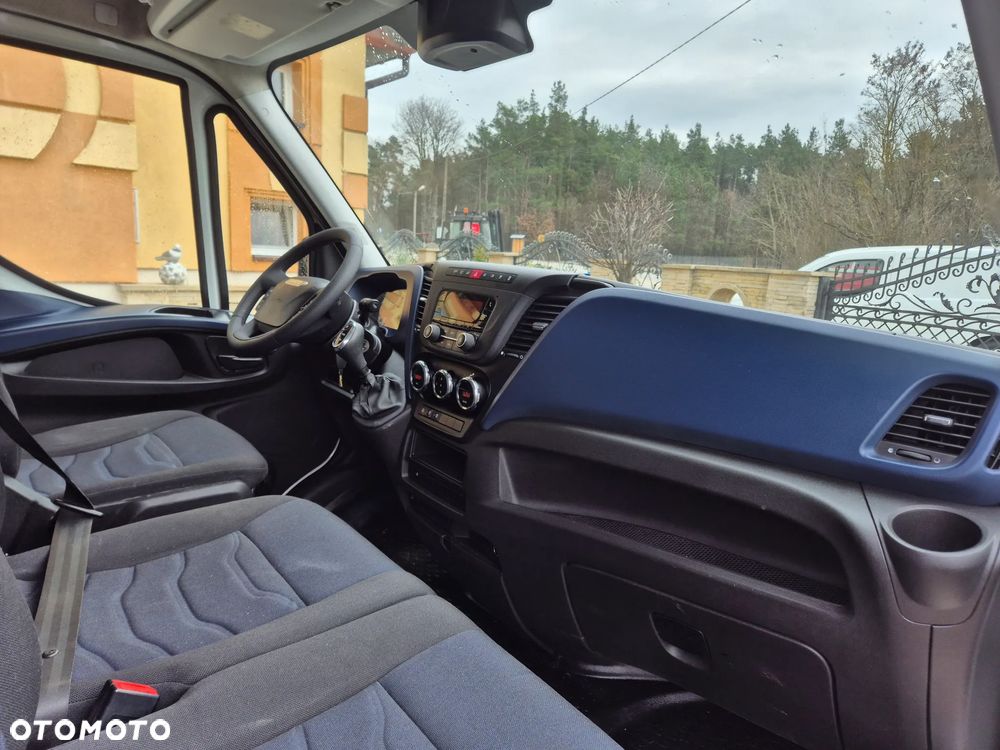 Iveco DAILY 50C18 180KM L3H2 HIMATIC KLIMA BLIZNIAK WARSZTAT - 15