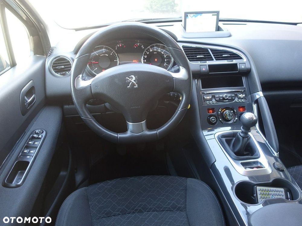 Peugeot 3008 - 11