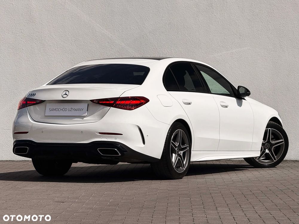 Mercedes-Benz Klasa C 300 9G-TRONIC AMG Line - 2