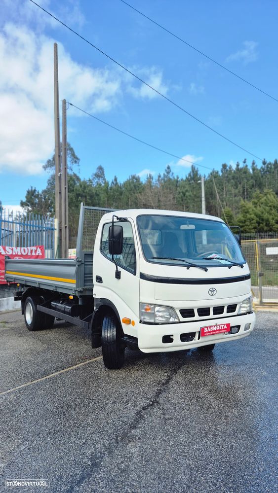 Toyota Dyna - 3