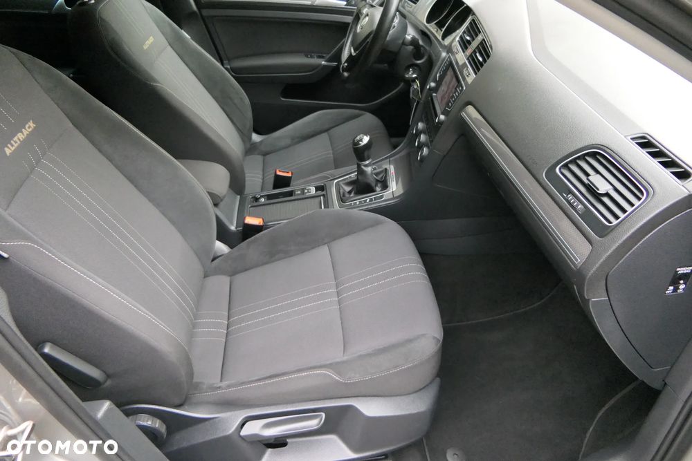 Volkswagen Golf Variant 2.0 TDI BMT 4Mot Highline - 15