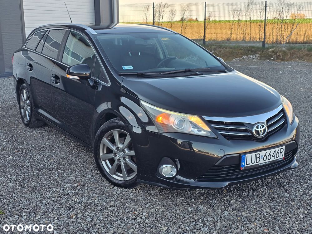 Toyota Avensis 2012 photo 2