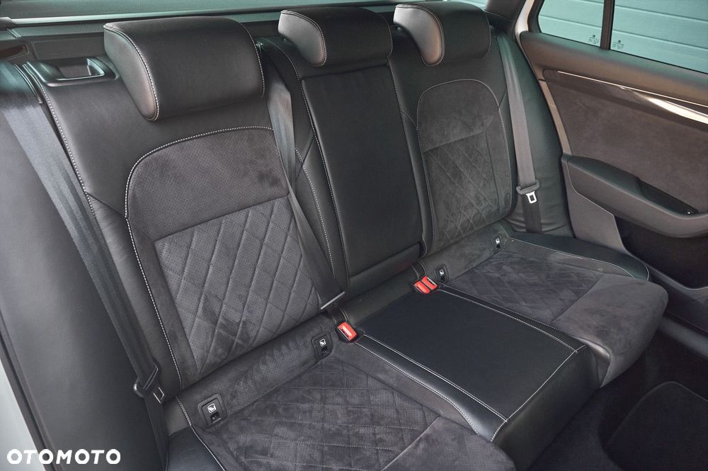 Skoda Superb 2.0 TDI 4x4 DSG Sportline - 15