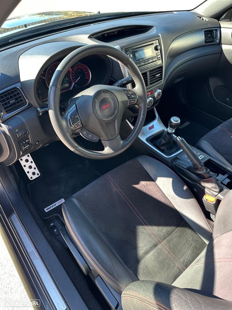 Subaru Impreza 2.5 WRX STi - 13