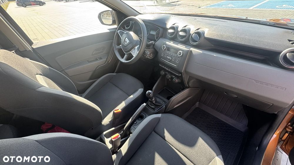 Dacia Duster 1.6 SCe Open S&S - 11