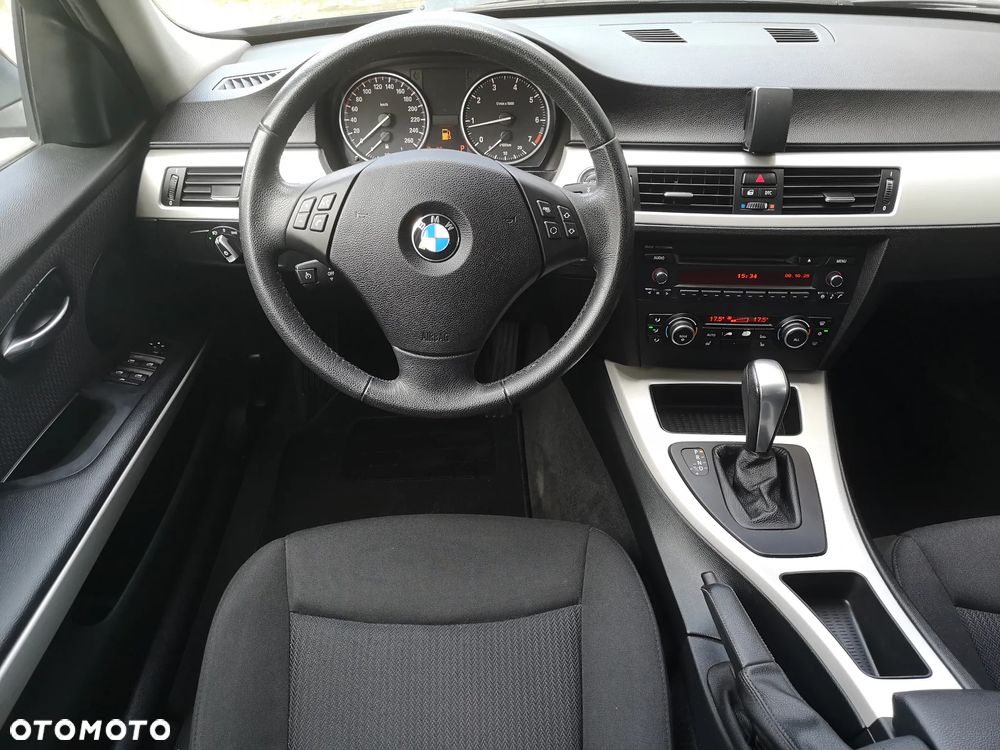 BMW Seria 3 - 12