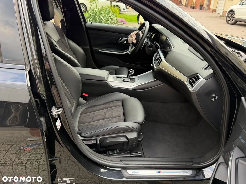 BMW Seria 3 320d xDrive mHEV M Sport - 8